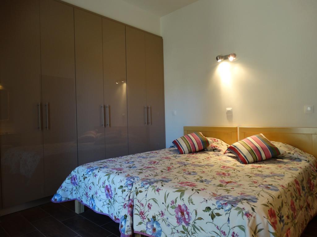 Dassia Beach Pension Room photo